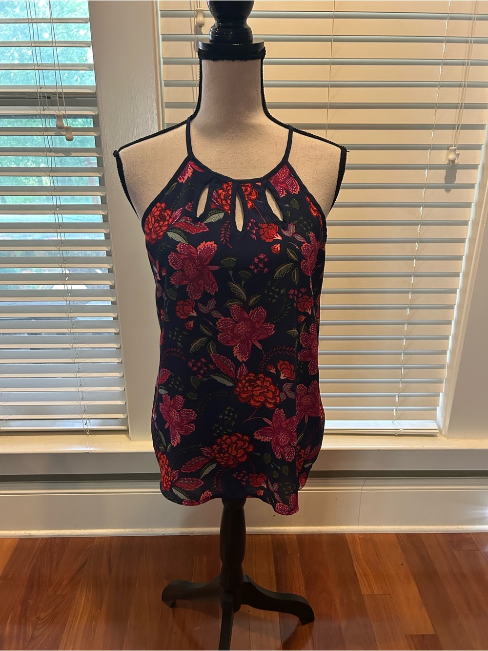PAPERMOON WALITA Navy Blue + Pink Wild Floral Sleeveless Blouse W/Cutouts Medium